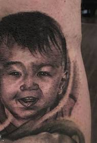 μέτωπο μωρό πορτρέτο τατουάζ μοτίβο