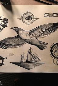 Klasični uzorak tetovaže malog totema rukopisa