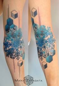 floc de neu estil de descripció del braç bonic model amb tatuatge de cub
