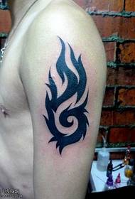 arm ლამაზი Totem tattoo ნიმუში