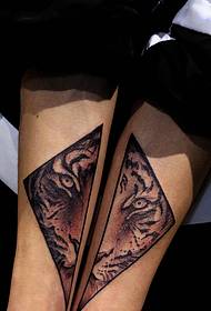 splicing tiger head tattoo picture hiding in the geometry