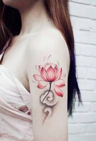 皙白Goddess arm beautiful lotus tattoo tattoo