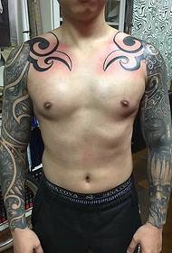 80 successful men's double arm Tattoo pictures