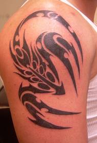 красив татуировка на тотем на скорпион на ръката