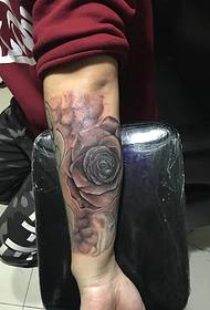 both men and women can have arm flower tattoo pictures
