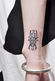 убава рака мал дијамант pattern шема на тетоважи 17468 - шема на тетоважа со вентилатор за мастило