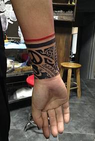 personal handsome arm totem tattoo pattern