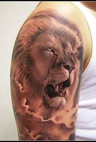 Wzór tatuażu duża głowa lwa