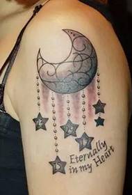 prosty i świeży tatuaż z księżyca