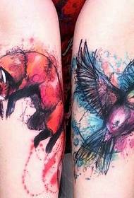 Двојно вооружена тетоважа со акварел со животни со животни