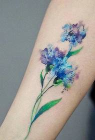 kızların kol çiçek dövme dövme için uygun bir dizi