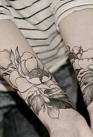 special beautiful delicate arm flower tattoo pattern