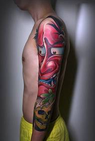 Pola tato klasik eye-catching lengan bunga merah
