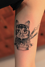 Corak Tattoo Kucing Samurai Lengan