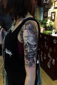 Meedchen Aarm schwaarz a wäiss Tattoo Tattoo Tattoo