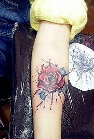 lady arm sexy glamorous flower tattoo picture