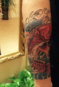 special eye-catching red squid tattoo picture