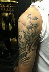 pattern ng tradisyonal na arm arm totem tattoo