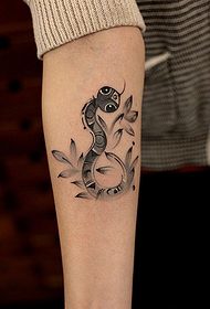 arm bläck orm tatuering mönster
