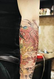 პაკეტი მკლავი წითელი squid tattoo სურათი დაბრუნების მაღალი მაჩვენებელი