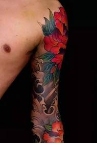 რამდენიმე სუპერ მამაკაცური Arm ტოტემის tattoo